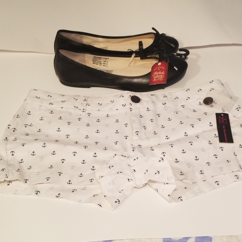 No boundaries shorts size 9 and faded glory shoes